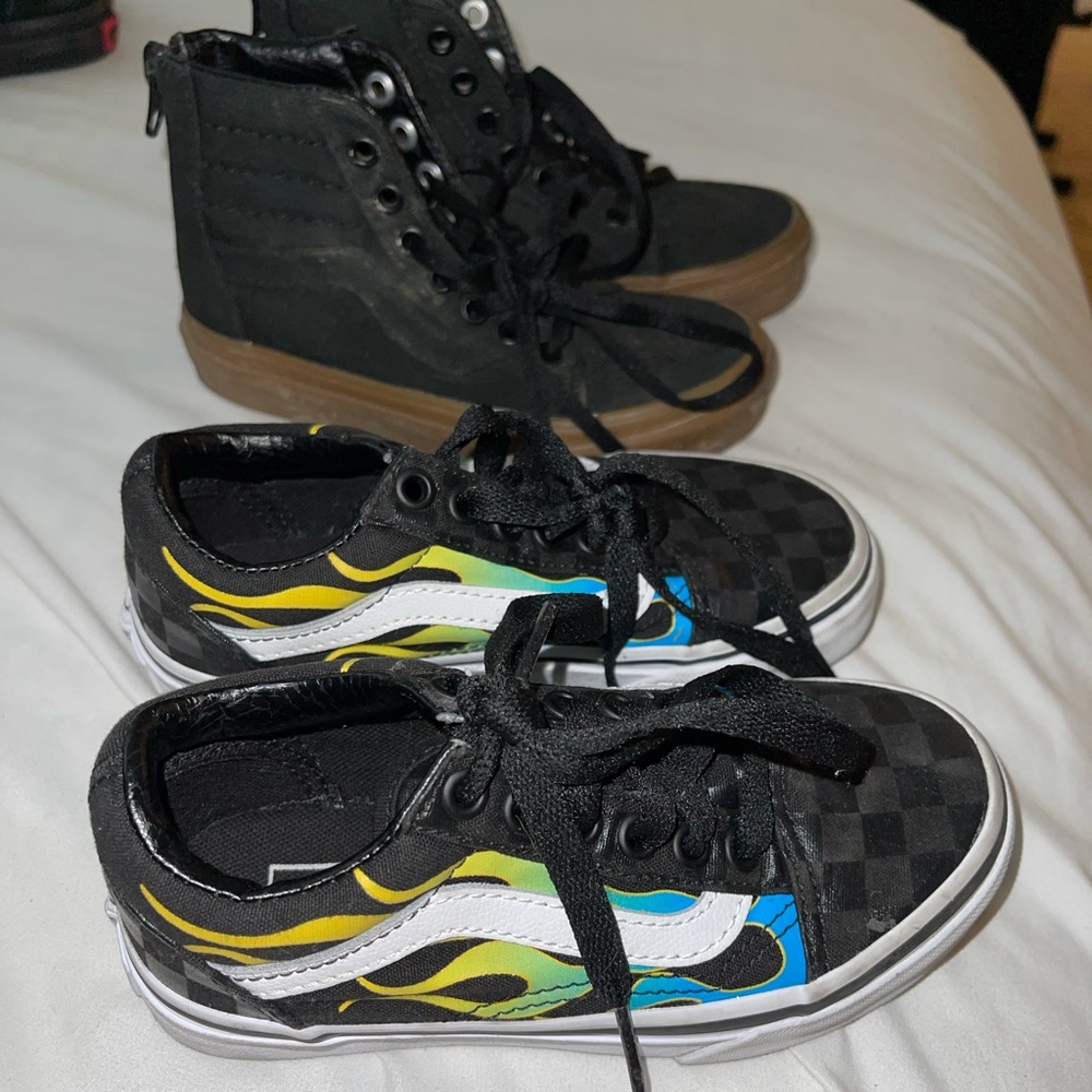 Dusty but great condition kids size 11.5